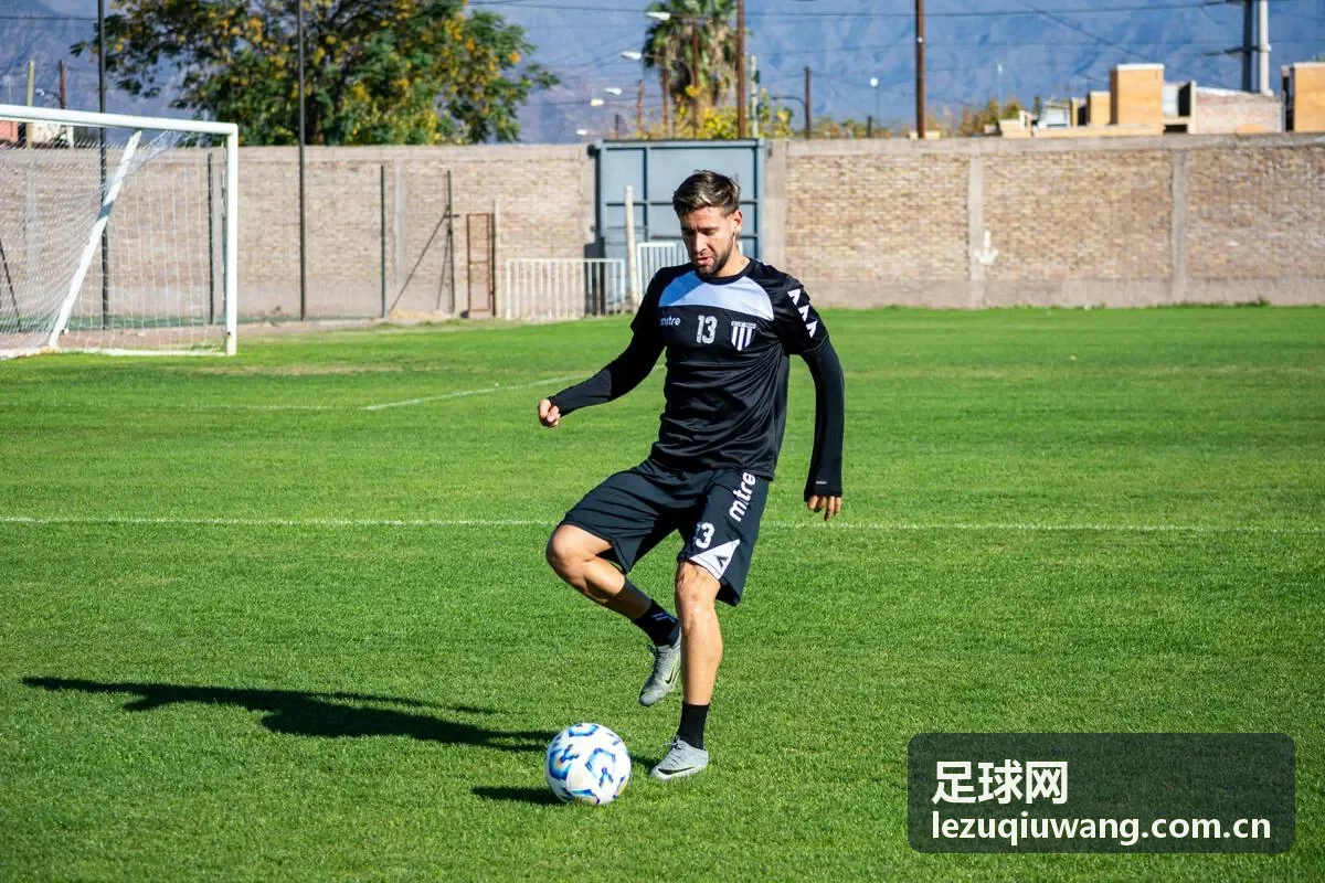 装备评测封面图